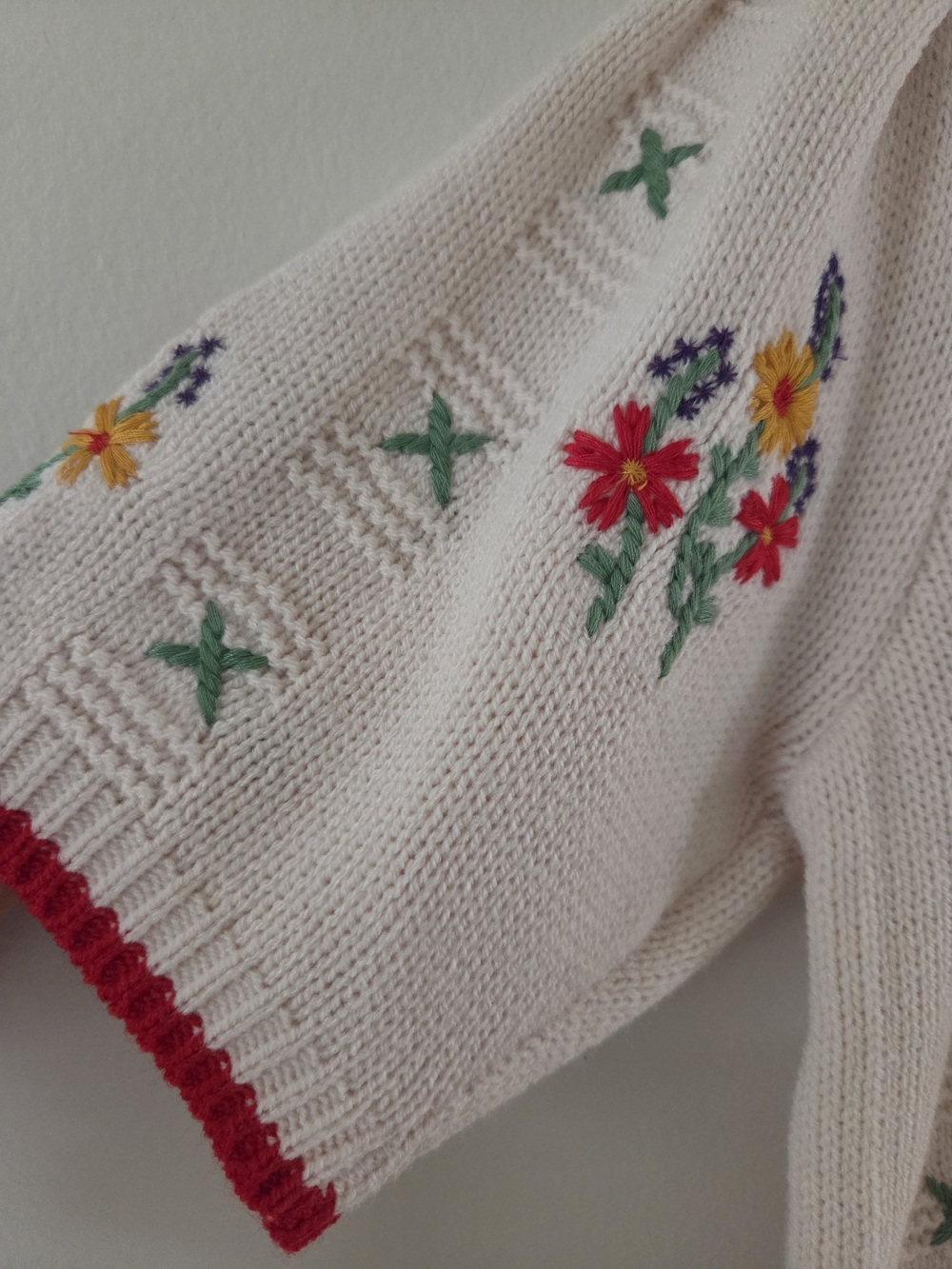 Cream Short-Sleeve Floral Embroidered Cardigan - Picture 4 of 7